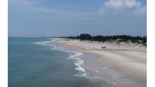 Vẻ đẹp của bãi biển Vĩnh Thái - Quang Trị